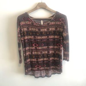 •MOVING SALE• Love In Geometric Top